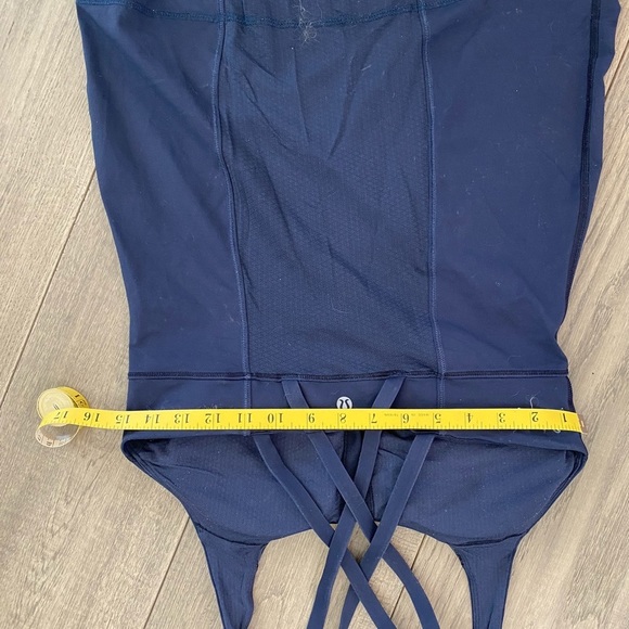 Lululemon Energy Tank - qty 2 - both size 8 - Picture 3 of 6